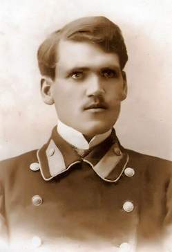 Teodor Raspopov, preot