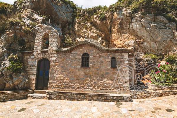 Пещера Афанасия Афонского