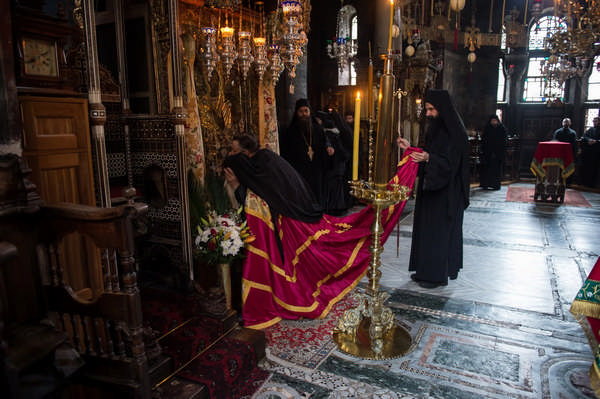 Служба в монастыре Хиландар фото
