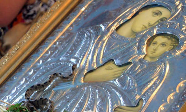 Икона Богородицы фото