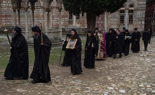 Крестный ход монастыря Хиландар фото